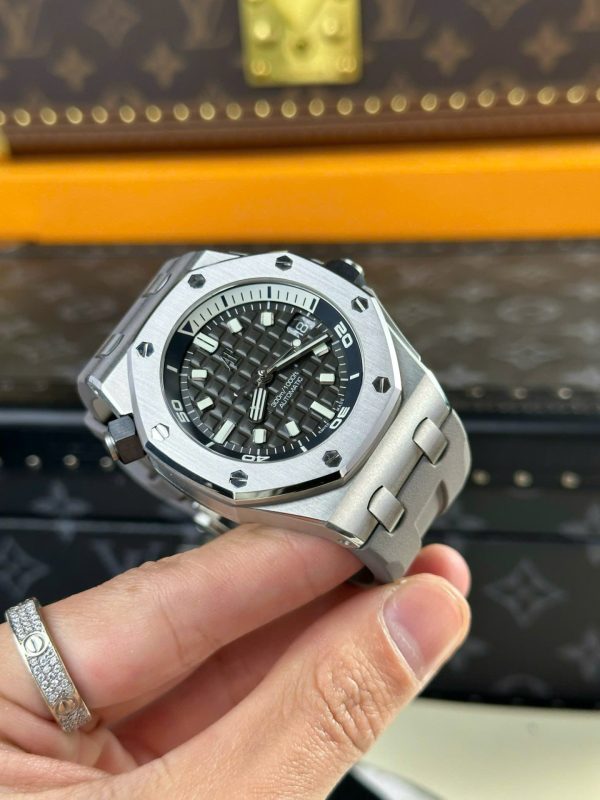 Đồng Hồ Audemars Piguet Replica 11 Royal Oak Offshore 15720 Màu Xám Dây Cao Su Nhà Máy APS 42mm (2)