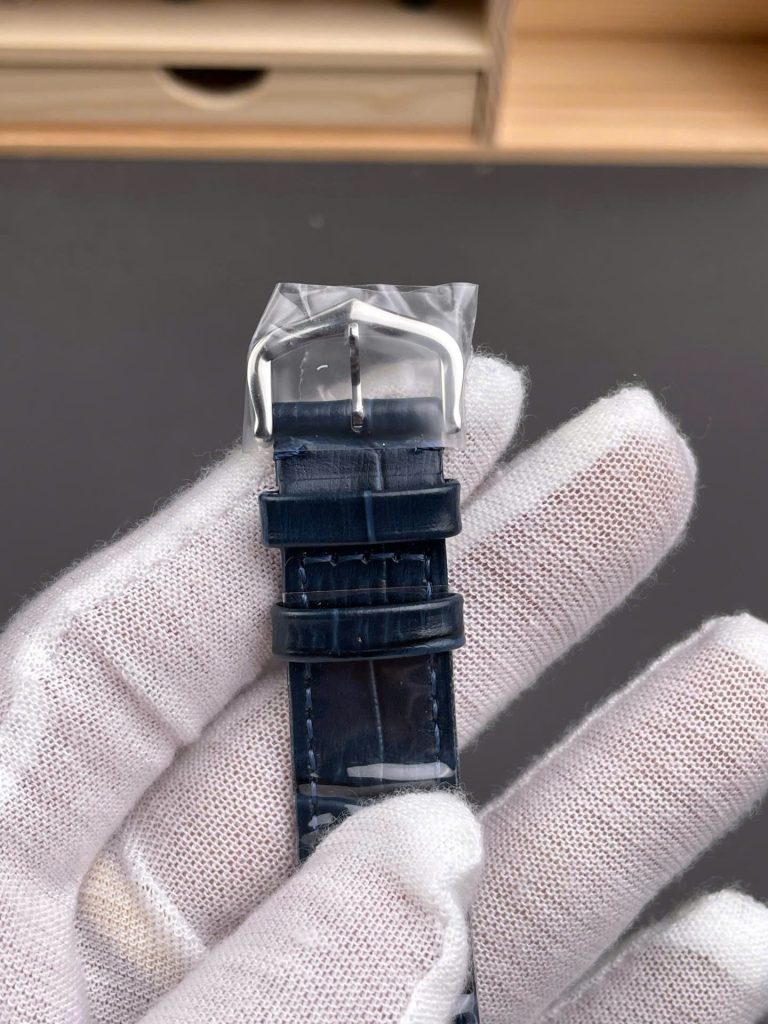 Đồng Hồ Cartier Santos Dumont WSSA0022 Rep 11 Nam Dây Da Màu Xanh Dương AF Factory 43,5mm (1)