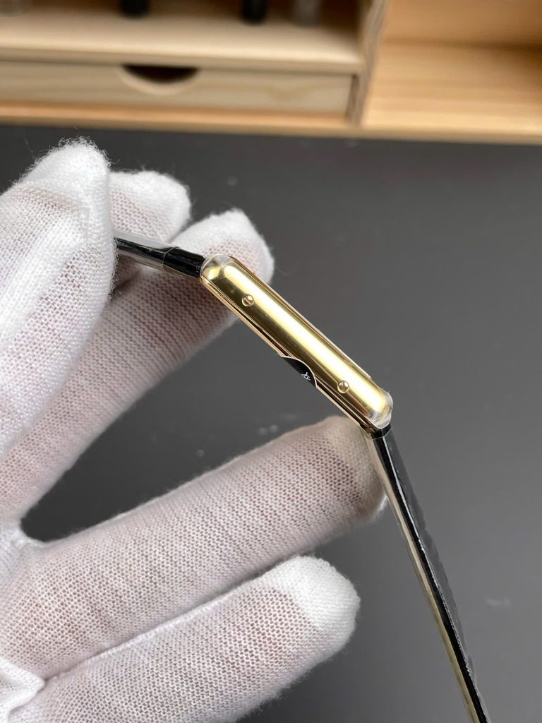 Đồng Hồ Cartier Tank Louis WGTA0091 Replica 11 Máy Pin Xưởng AF Nữ 33,7x25,5mm (1)