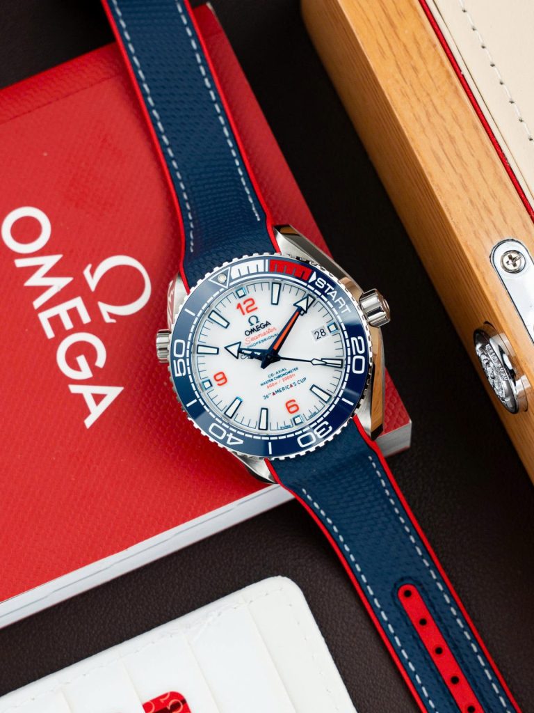 Đồng Hồ Omega Seamaster Planet Ocean 600M Replica 11 Mặt Trắng Dây Cao Su Xưởng VS 43,5mm (2)