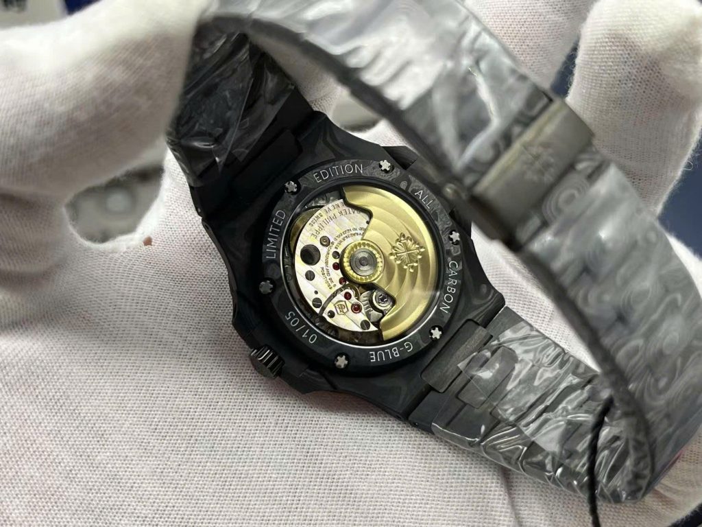 Đồng Hồ Patek Philippe Chế Tác Natilus 5711 DIW Carbon Màu Đen Mặt Xanh Siêu Nhẹ 40mm (1)