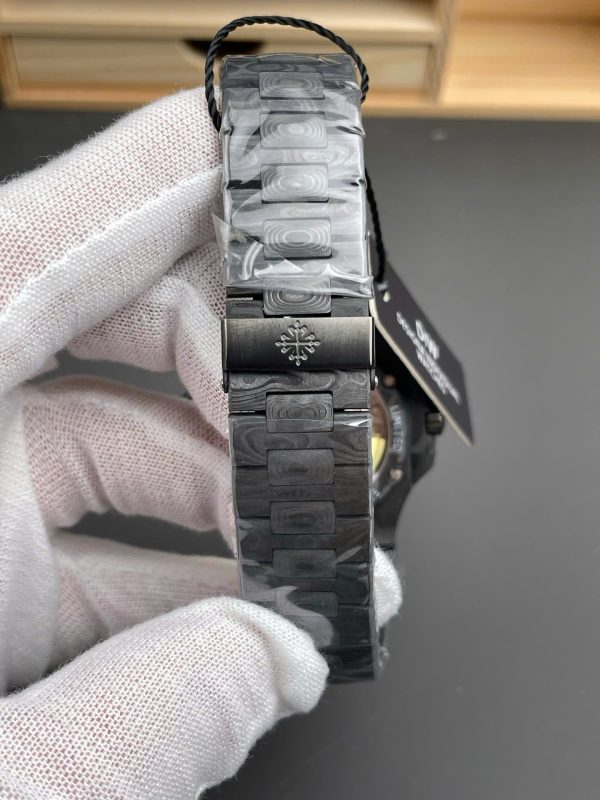 Đồng Hồ Patek Philippe Chế Tác Natilus 5711 DIW Carbon Màu Đen Siêu Nhẹ 40mm (9)
