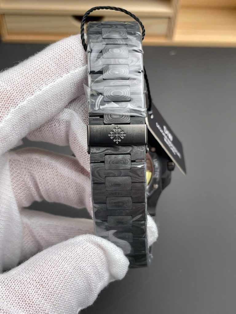 Đồng Hồ Patek Philippe Chế Tác Natilus 5711 DIW Carbon Màu Đen Siêu Nhẹ 40mm (9)