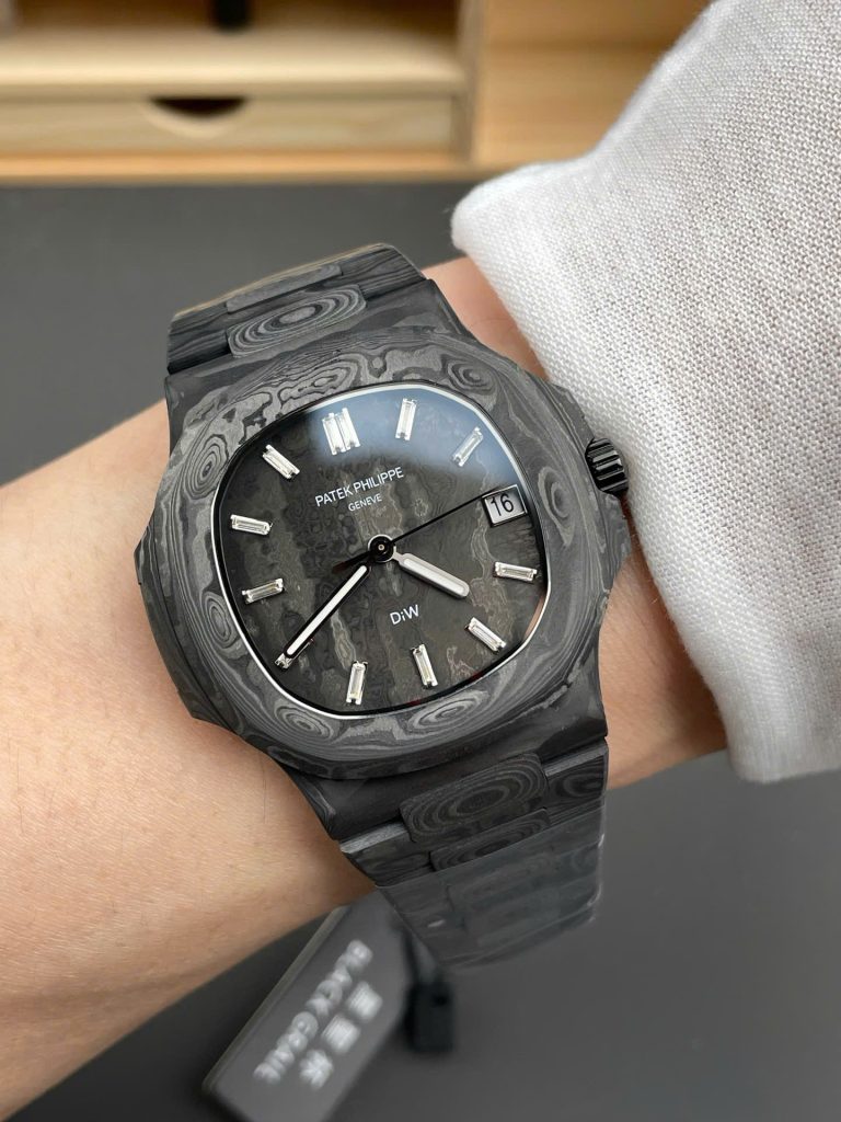 Đồng Hồ Patek Philippe Chế Tác Natilus 5711 DIW Carbon Màu Đen Siêu Nhẹ 40mm (9)