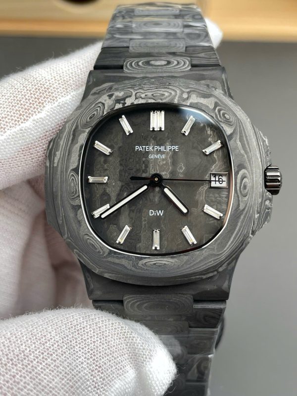 Đồng Hồ Patek Philippe Chế Tác Natilus 5711 DIW Carbon Màu Đen Siêu Nhẹ 40mm (9)