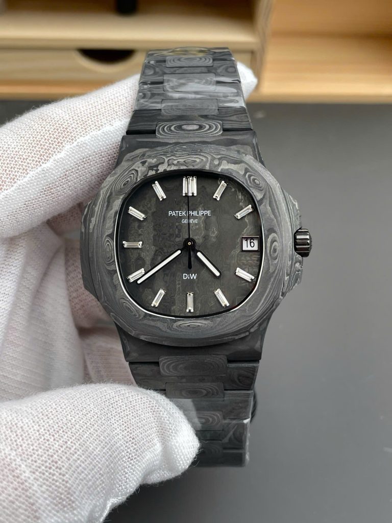 Đồng Hồ Patek Philippe Chế Tác Natilus 5711 DIW Carbon Màu Đen Siêu Nhẹ 40mm (9)