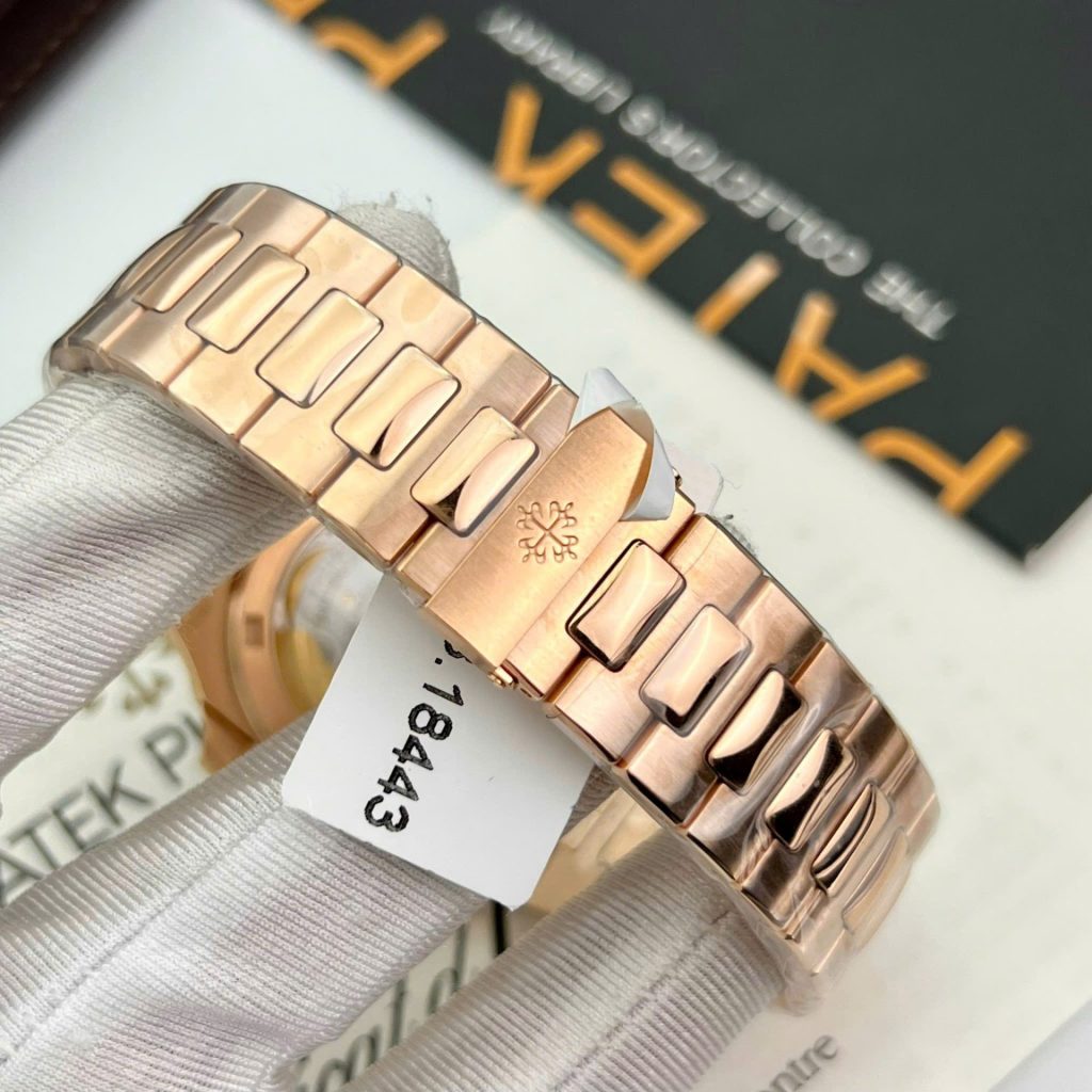 Đồng Hồ Patek Philippe Nautilus 5723 Mặt Nâu Chế Tác Bọc Vàng 18K + Đính Kim Cương Tổng Hợp Baguette 40mm (2)