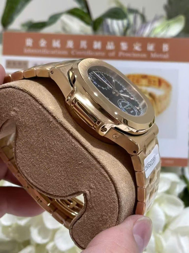 Đồng Hồ Patek Philippe Nautilus 5990 Mặt Xanh Blue Replica 11 Mạ Vàng Hồng 40 (2)