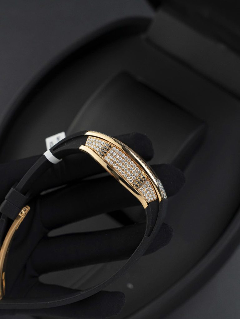Đồng Hồ Richard Miller RM007 Chế Tác Bọc Vàng Thật + Đính Kim Cương Moissanite 36mm (2)