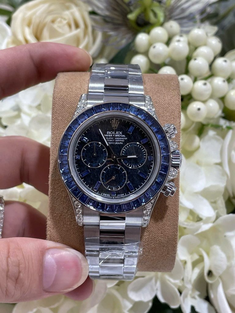 Đồng Hồ Rolex Chế Tác Daytona 126599TSA Bọc Vàng Trắng 18K Đá Sapphire Xanh Nhân Tạo 40mm (1)