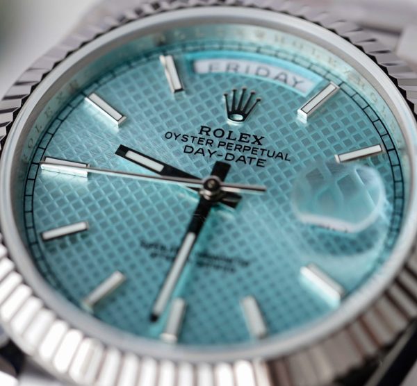 Đồng Hồ Rolex Day-Date Replica 11 Mặt Xanh Băng Hoạ Tiết Chéo Xưởng GM 40mm (2)