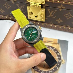 Đồng Hồ Rolex GMT-Master II Diw Replica 11 Vỏ Carbon Mặt Xanh Lá Cây 40mm (2)