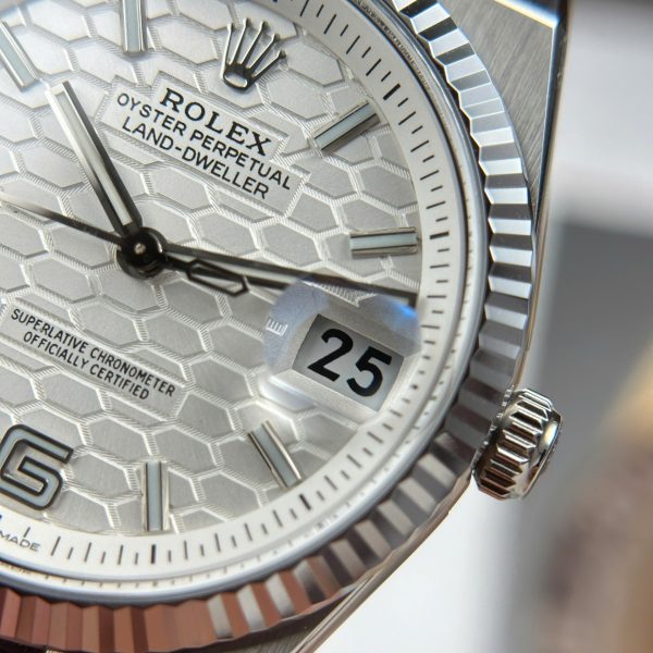 Đồng Hồ Rolex Land-Dweller 127234 Chế Tác Mặt Trắng Họa Tiết Tổ Ong 36mm (2)