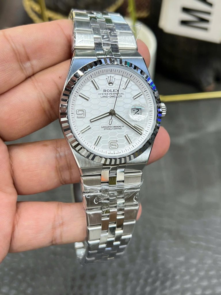 Đồng Hồ Rolex Land-Dweller 127334 Replica 11 Mặt Trắng Họa Tiết Tổ Ong 40mm (2)