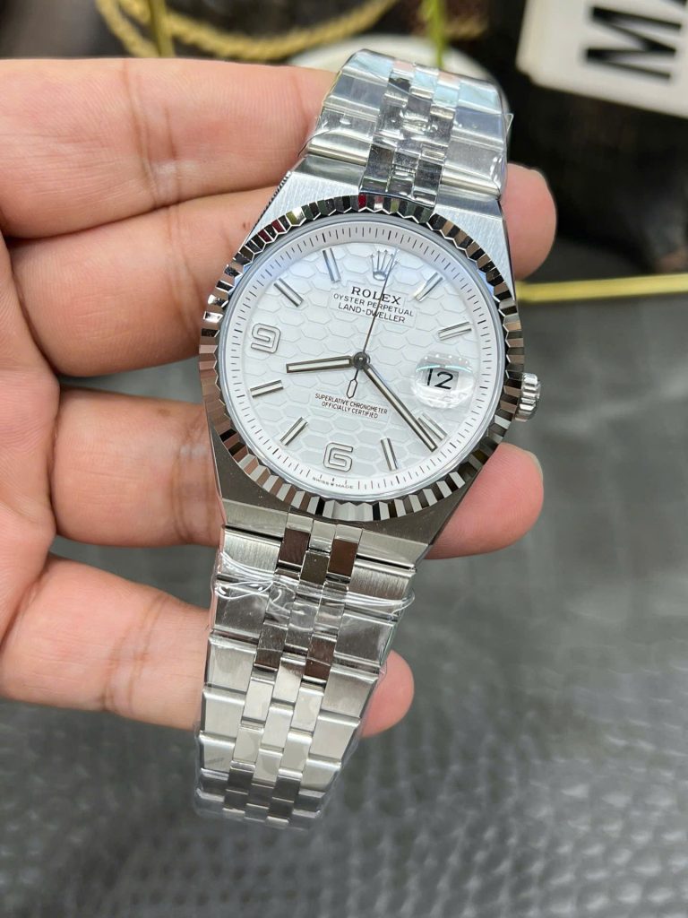 Đồng Hồ Rolex Land-Dweller 127334 Replica 11 Mặt Trắng Họa Tiết Tổ Ong 40mm (2)