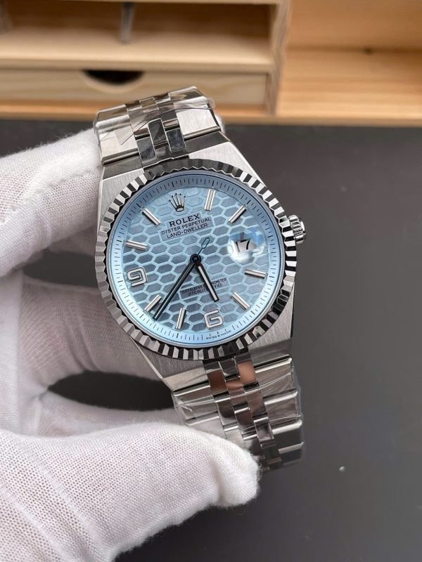 Đồng Hồ Rolex Land-Dweller 127336 Chế Tác Mặt Xanh Băng Họa Tiết Tổ Ong 40mm (2)