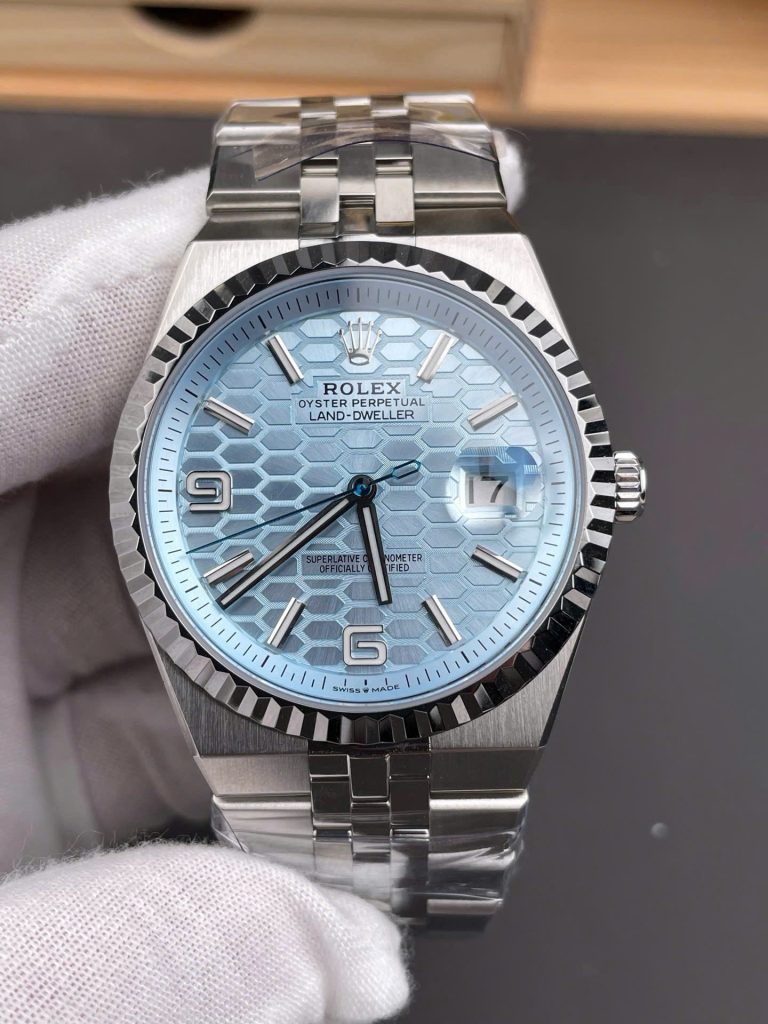 Đồng Hồ Rolex Land-Dweller 127336 Chế Tác Mặt Xanh Băng Họa Tiết Tổ Ong 40mm (2)