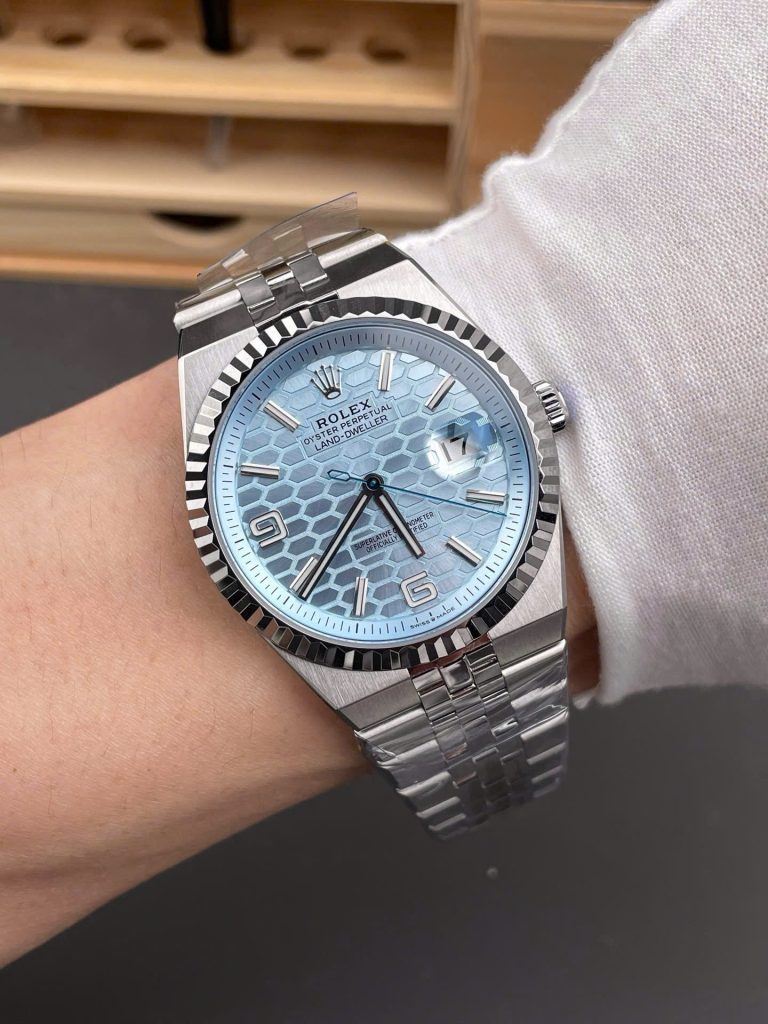 Đồng Hồ Rolex Land-Dweller 127336 Chế Tác Mặt Xanh Băng Họa Tiết Tổ Ong 40mm (2)