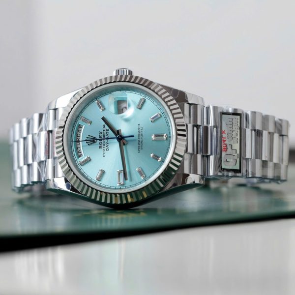 Đồng Hồ Rolex Replica 11 Day-Date Mặt Xanh Băng Trọng Lượng 186 Grams Xưởng QF 40mm (2)