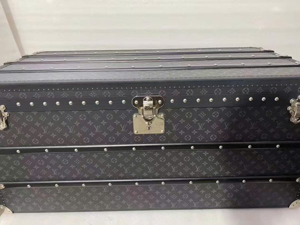 Rương Louis Vuitton LV Courrier Lozine 110 Replica 11 Họa Tiết Monogram Màu Xám 112x52x56 (2)
