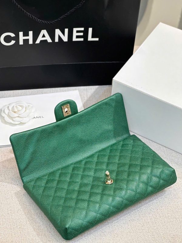 Túi Cầm Tay Chanel Classic Siêu Cấp Màu Xanh Lá Cây 25cm (2)