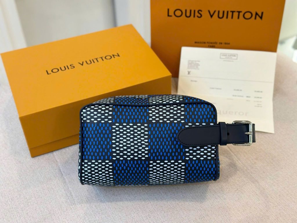 Túi Clutch Louis Vuitton LV Locker Dopp Kit Màu Xanh Trắng Siêu Cấp 23x16cm (2)