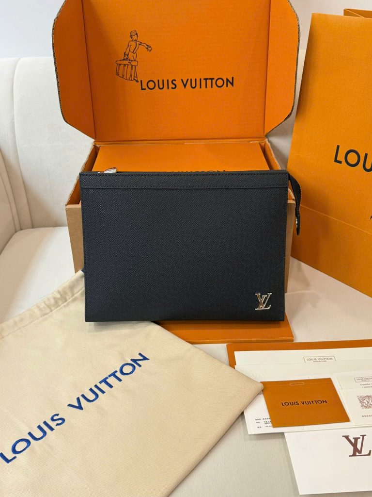 Túi Clutch Nam Louis Vuitton Màu Đen Siêu Cấp 27x21x6cm (7)