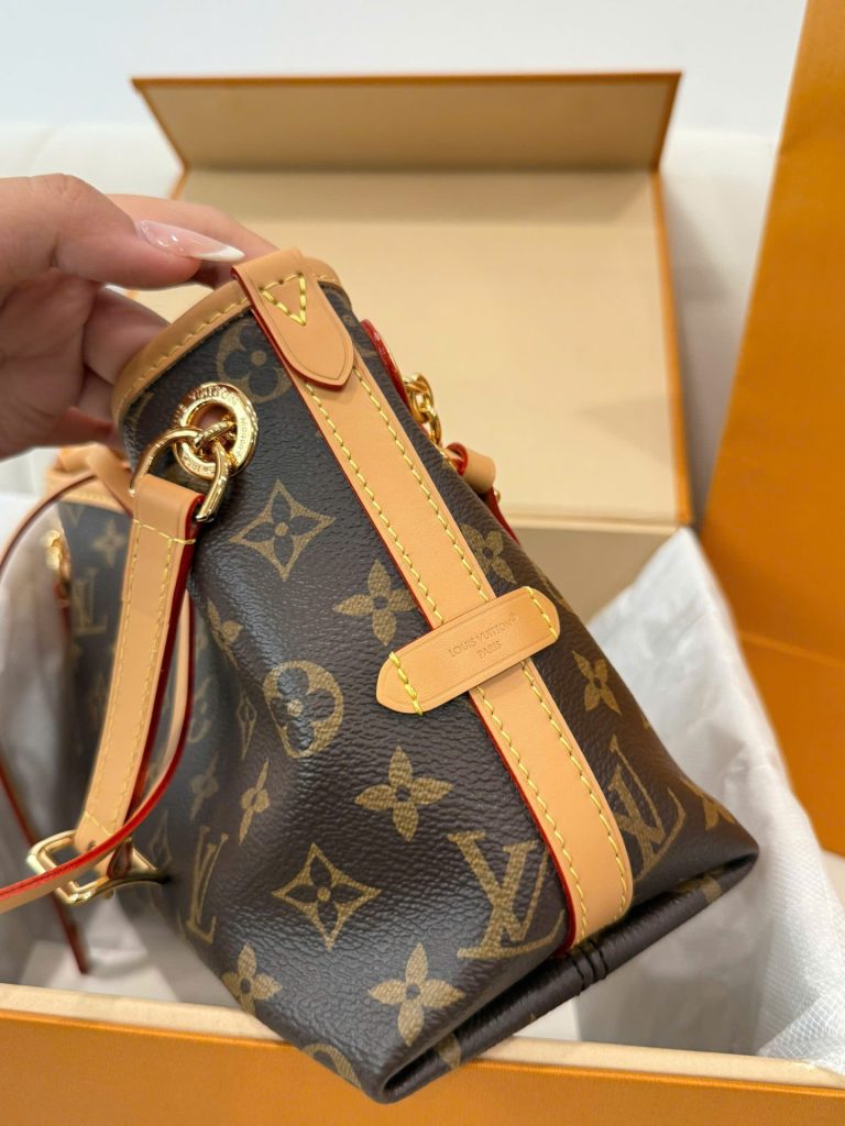 Túi Xách Carry All BB Siêu Cấp Họa Tiết Monogram Viền Da Bò 26x17x10cm (2)