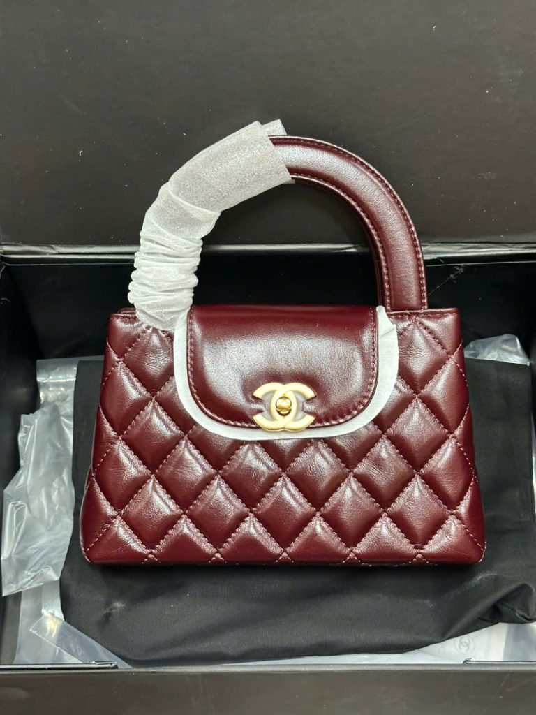 Túi Xách Chanel 23K Kelly Siêu Cấp Nữ Màu Đỏ Khóa Vàng 19x13x7cm (2)