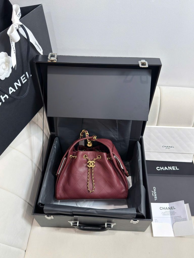Túi Xách Chanel Jennie Like Auth Màu Đỏ Mận Dáng Hobo 26cm (2)