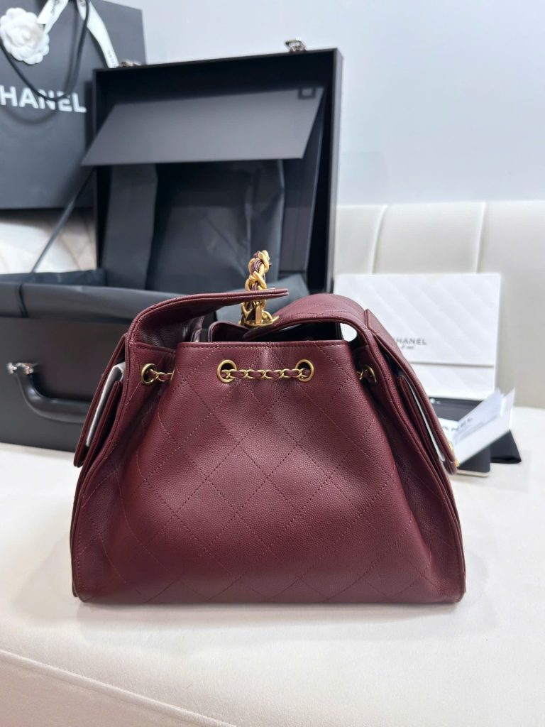 Túi Xách Chanel Jennie Like Auth Màu Đỏ Mận Dáng Hobo 26cm (2)