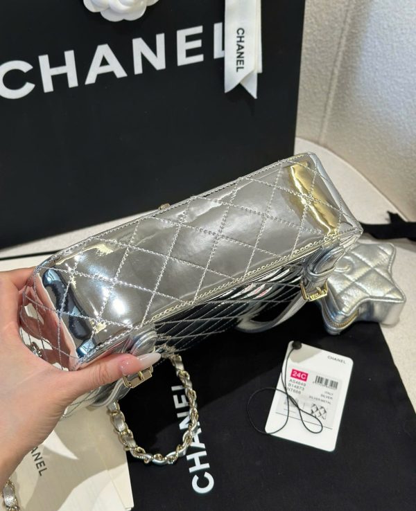 Túi Xách Chanel Nữ Like Auth Màu Bạc Chất Da Bóng 24x19cm (1)