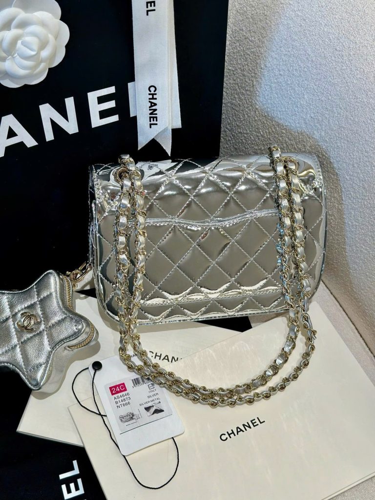 Túi Xách Chanel Nữ Like Auth Màu Bạc Chất Da Bóng 24x19cm (1)