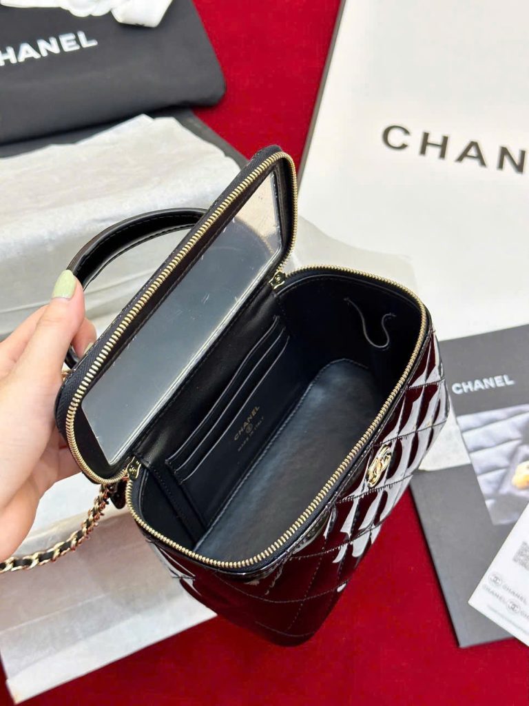 Túi Xách Chanel Vanity Like Auth Nữ Da Bóng Màu Đen 18cm (2)