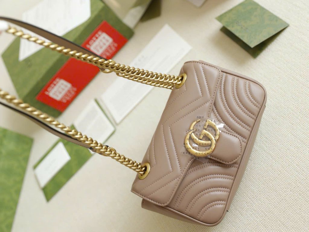 Túi Xách Gucci Marmont Like Auth Nữ Da Bò Màu Be Khoá Vàng 26cm (2)