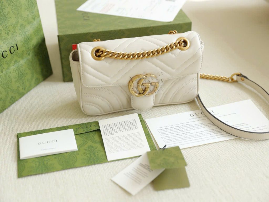 Túi Xách Gucci Marmont Siêu Cấp Da Bò Màu Trắng Khoá Vàng Hồng 26cm (2)