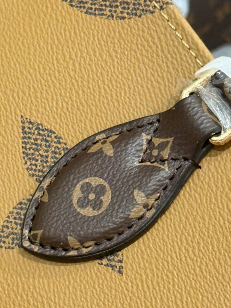 Túi Xách Louis Vuitton LV OnTheGo MM Siêu Cấp Họa Tiết Monogram 35x28x15cm (2)