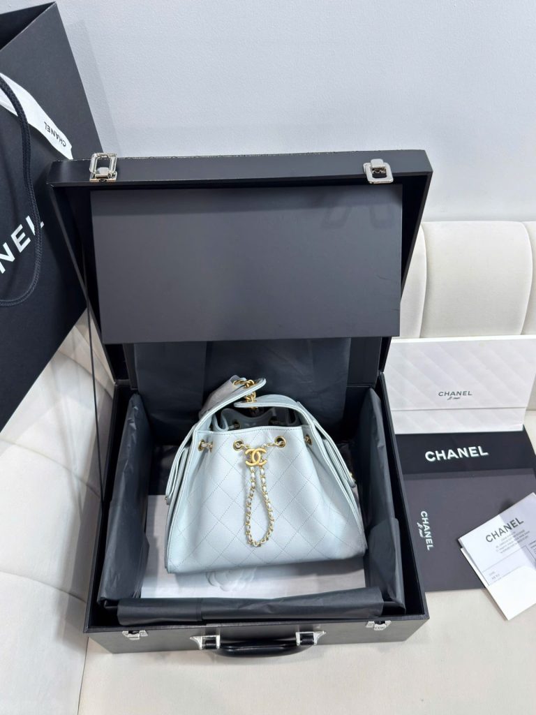 Túi Xách Nữ Chanel Jennie Like Auth Màu Xanh Nhạt Dáng Hobo 26cm (2)