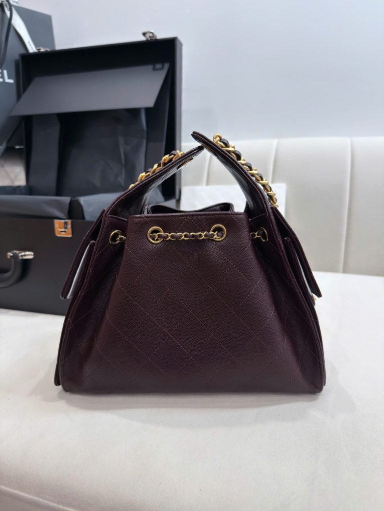 Túi Xách Nữ Chanel Jennie Màu Đỏ Đậm Dáng Hobo Like Auth 26cm (1)