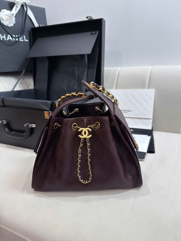 Túi Xách Nữ Chanel Jennie Màu Đỏ Đậm Dáng Hobo Like Auth 26cm (1)