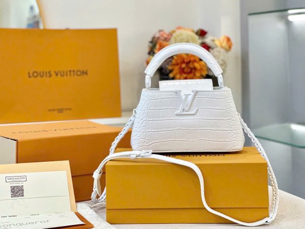 Túi Xách Nữ Louis Vuitton LV Capucines Like Auth Màu Trắng Vân Cá Sấu 22x12x8cm (2)