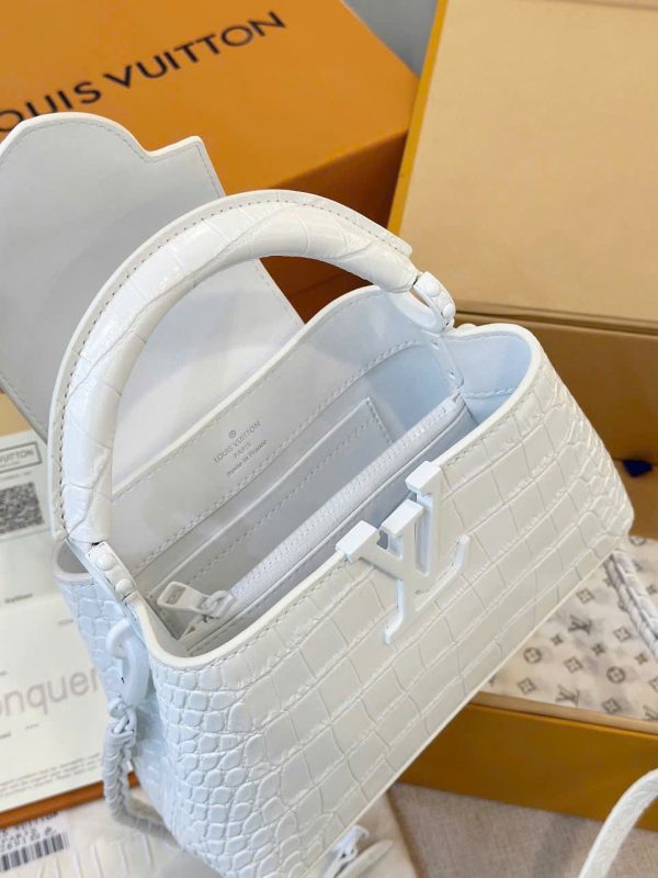 Túi Xách Nữ Louis Vuitton LV Capucines Like Auth Màu Trắng Vân Cá Sấu 22x12x8cm (2)