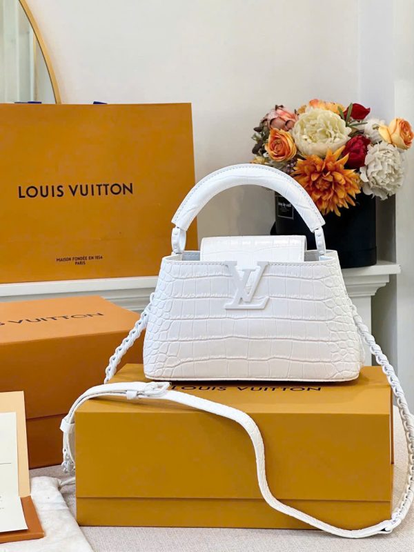Túi Xách Nữ Louis Vuitton LV Capucines Like Auth Màu Trắng Vân Cá Sấu 22x12x8cm (2)
