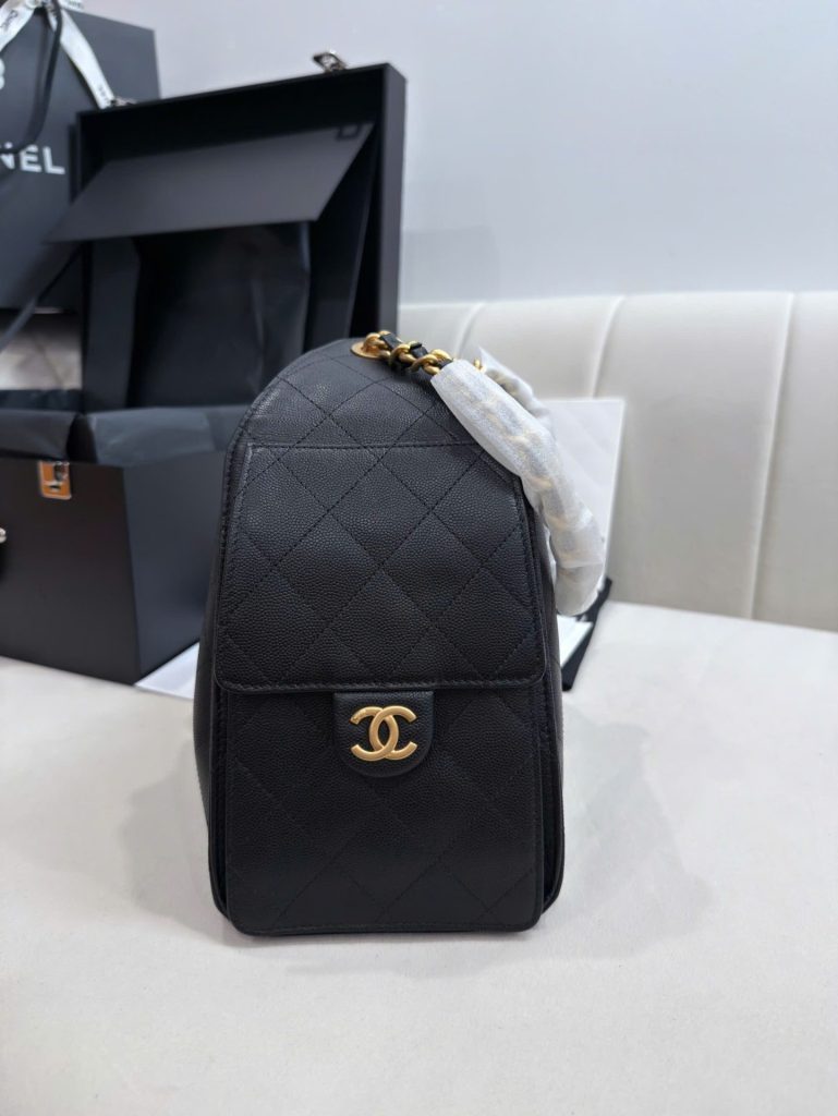 Túi Xách Nữ Siêu Cấp Chanel Jennie Màu Đen Dáng Hobo 26cm (2)