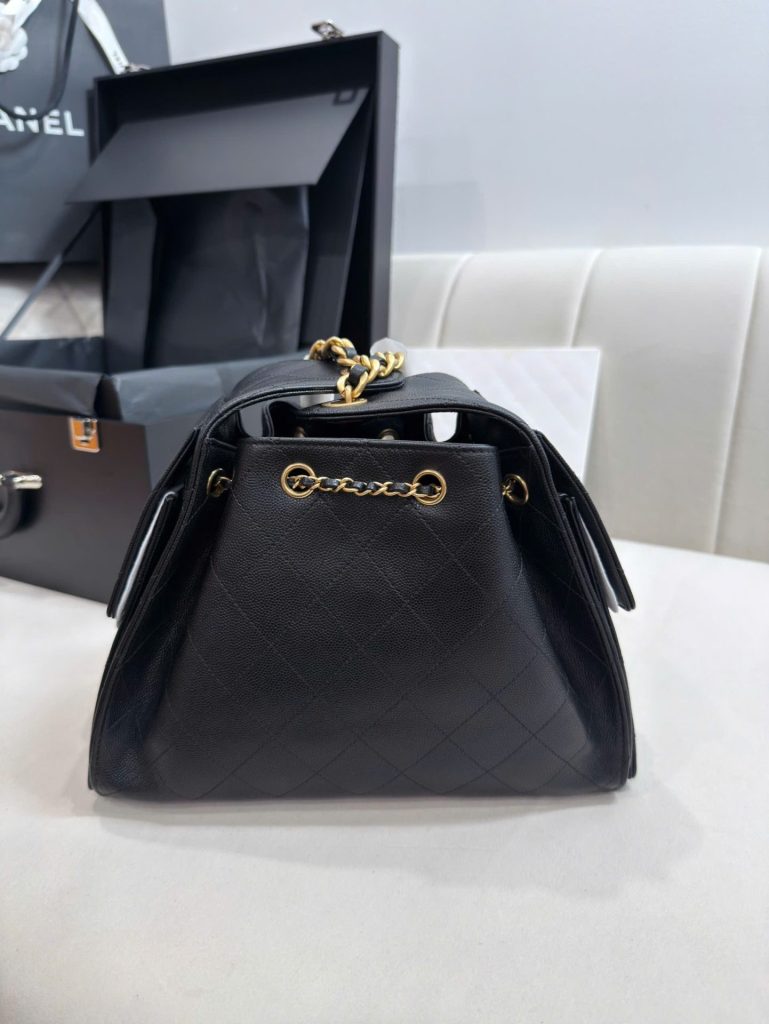 Túi Xách Nữ Siêu Cấp Chanel Jennie Màu Đen Dáng Hobo 26cm (2)
