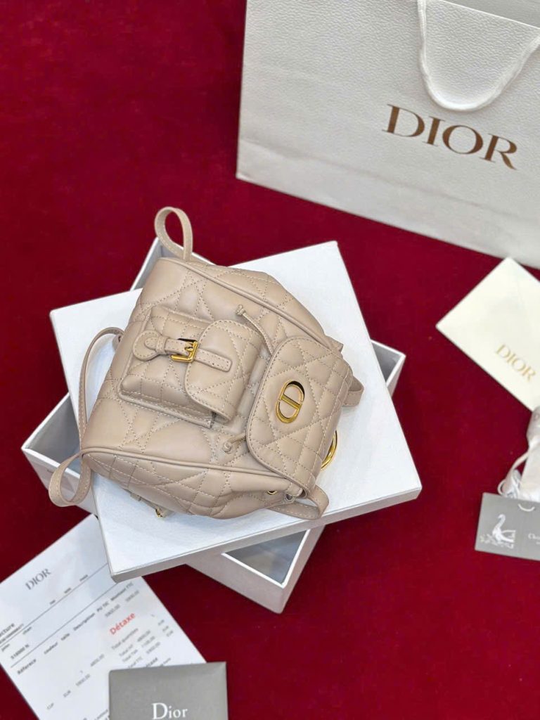 Ba Lô Dior Caro Mini Màu Hồng Nhạt Siêu Cấp 18cm (2)
