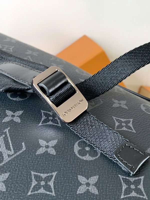 Ba Lô Louis Vuitton LV Discovery PM Siêu Cấp Họa Tiết Monogram Màu Xám 29x38x20cm (2)