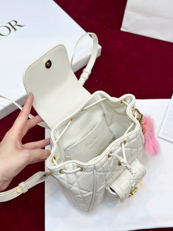 Ba Lô Nữ Dior Caro Mini Màu Trắng Siêu Cấp 18cm (2)