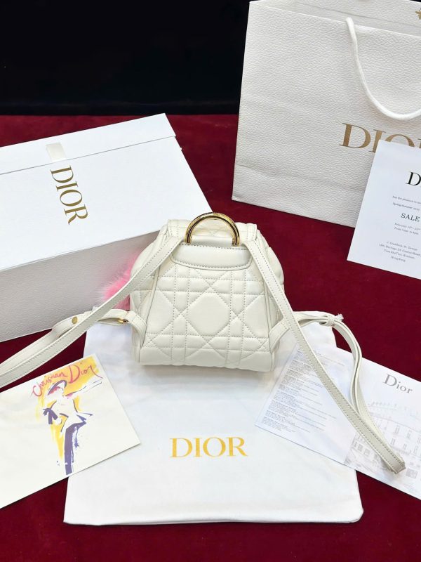 Ba Lô Nữ Dior Caro Mini Màu Trắng Siêu Cấp 18cm (2)