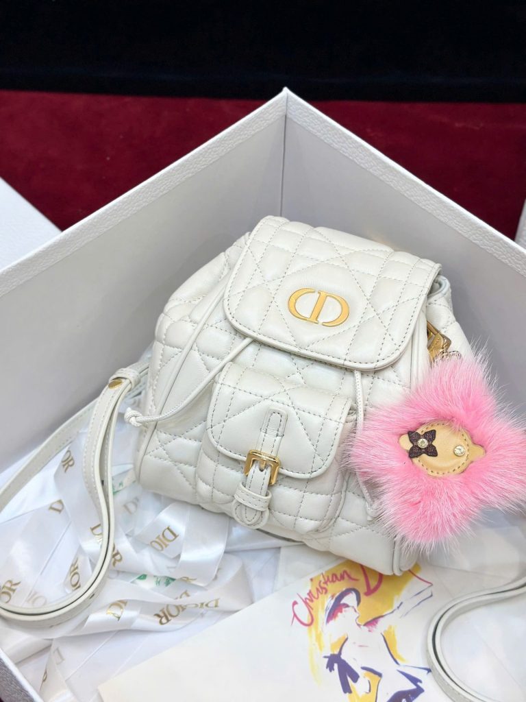 Ba Lô Nữ Dior Caro Mini Màu Trắng Siêu Cấp 18cm (2)